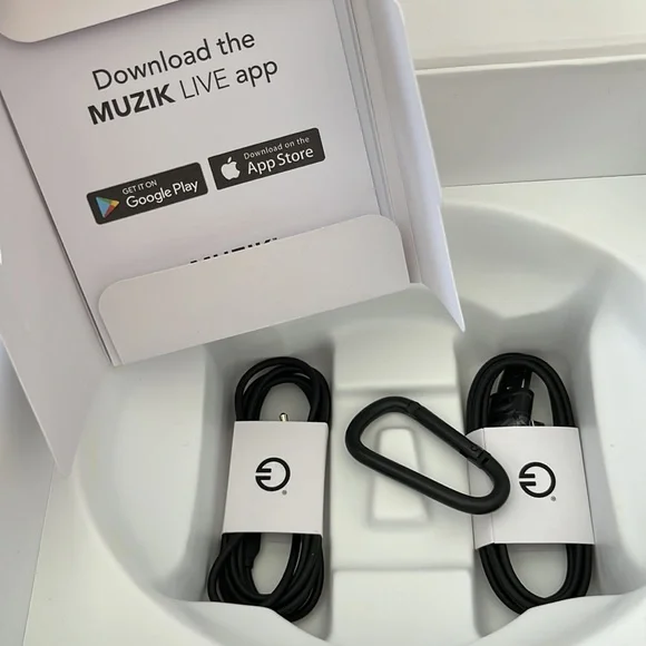 LTD WIRELESS ON-EAR HEADPHONE BY MUZIK - Picture 8 of 12